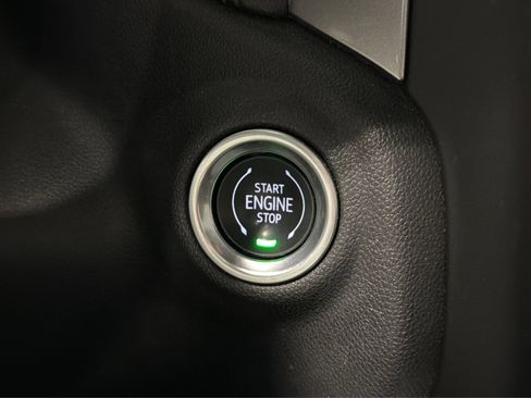 Used 2020 Chevrolet Silverado 1500 LT Trail Boss AWD/4WD image 32