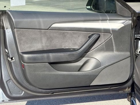 Used 2022 Tesla Model 3 Performance image 22