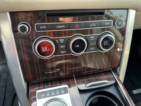 Used 2017 Land Rover Range Rover HSE image 25