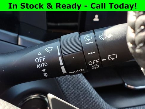 New 2026 Subaru Outback Premium w/ Premium/Limited Package 2 AWD/4WD image 24