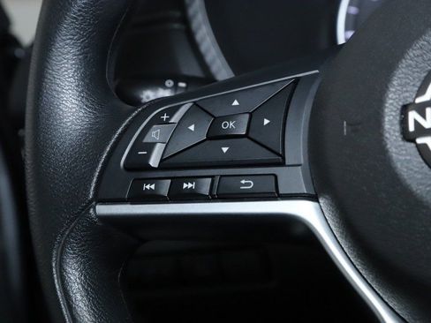 Certified 2025 Nissan Sentra SV image 22