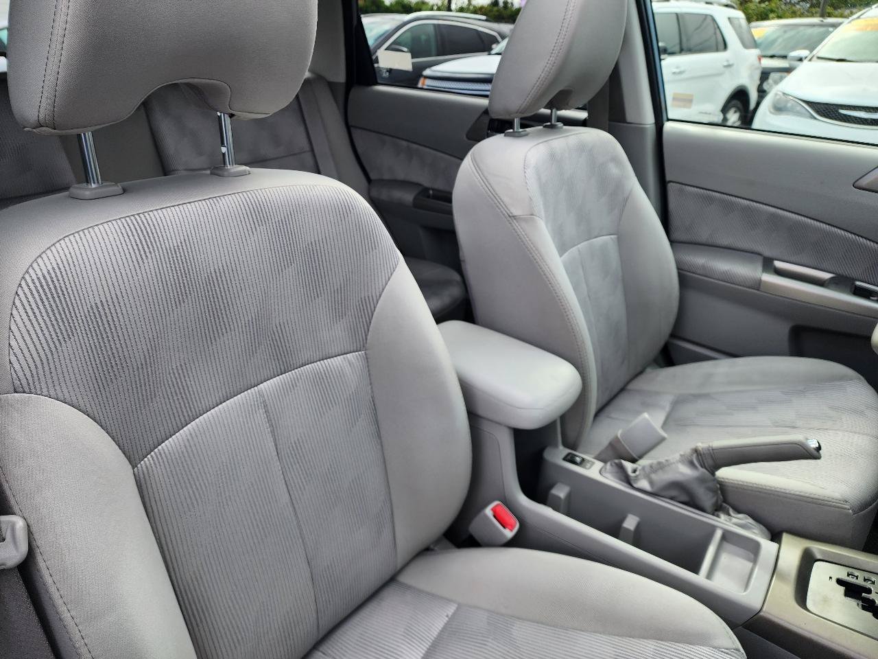 Used 2010 Subaru Forester 2.5X Premium w/ Popular Equipment Group 5B AWD/4WD image 30