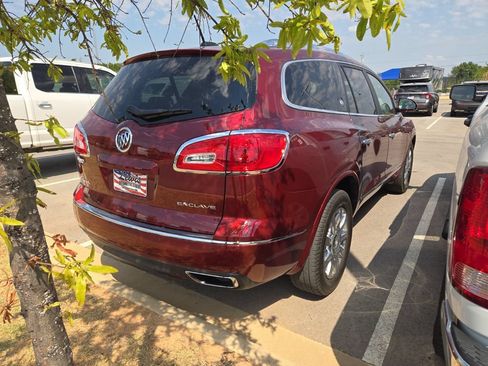 Used 2017 Buick Enclave Premium FWD image 3