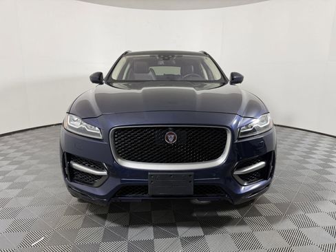 Used 2017 Jaguar F-PACE R-Sport image 5
