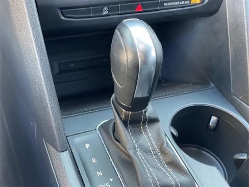 Used 2023 Volkswagen Atlas Cross Sport SE image 15