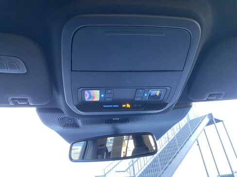 Used 2025 Ford Explorer ST-Line w/ Premium Package image 31