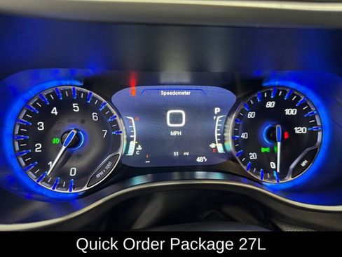 New 2026 Chrysler Pacifica Select image 2