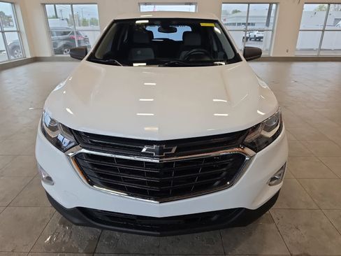 Used 2018 Chevrolet Equinox LS FWD image 3