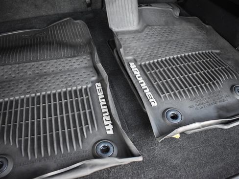 Used 2019 Toyota 4Runner 4WD image 58