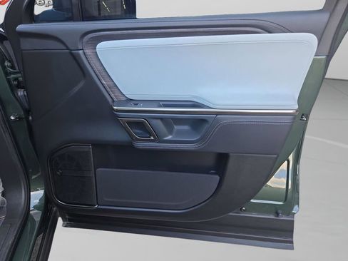 Used 2023 Rivian R1S Adventure image 30