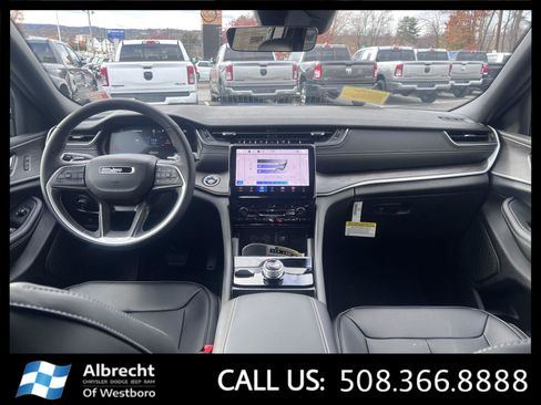 New 2025 Jeep Grand Cherokee Limited image 18