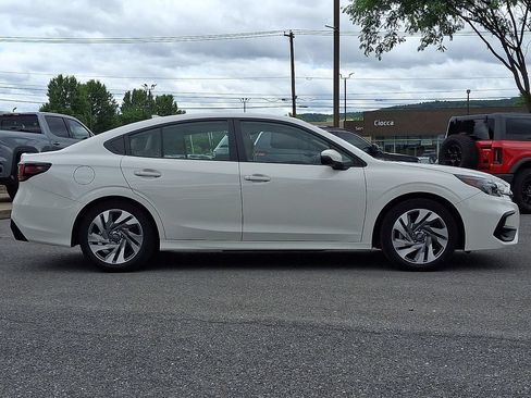 Used 2024 Subaru Legacy Limited AWD/4WD image 10