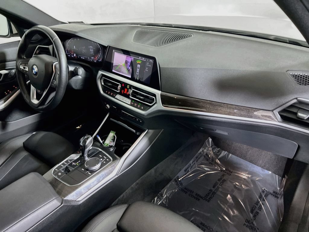Used 2019 BMW 330i xDrive Sedan w/ Premium Package AWD/4WD image 26