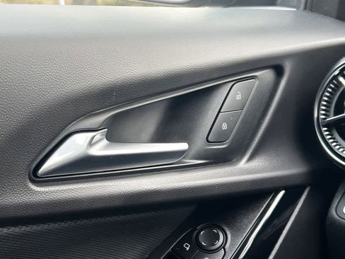 Certified 2025 Chevrolet Equinox LT w/ Safety and Technology Package image 24