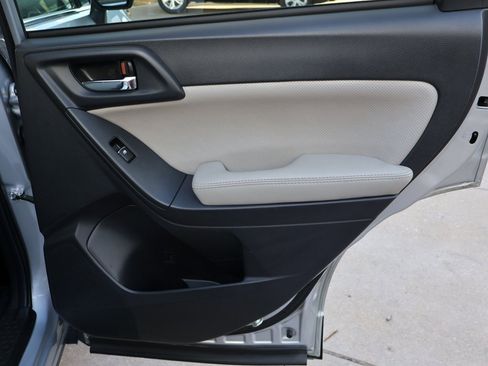 Used 2018 Subaru Forester 2.5i Limited image 10