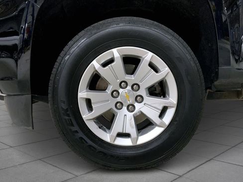 Used 2022 Chevrolet Colorado LT w/ Fleet Safety Package image 10