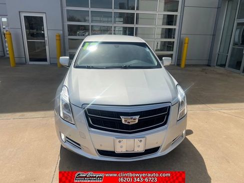 Used 2017 Cadillac XTS Luxury image 9