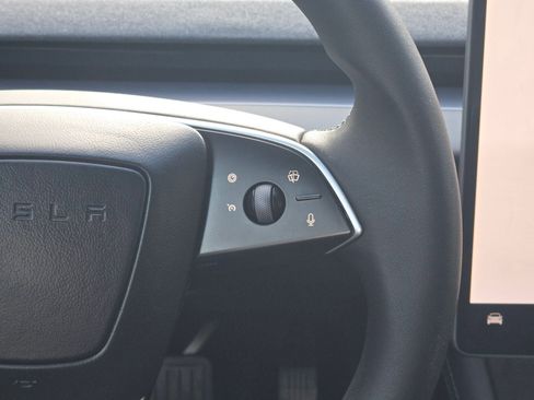 Used 2025 Tesla Model 3 Long Range RWD image 22