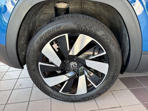 Used 2026 Volkswagen Atlas Cross Sport SE AWD/4WD image 32