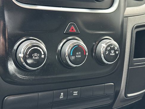 Used 2017 RAM 1500 Tradesman image 19