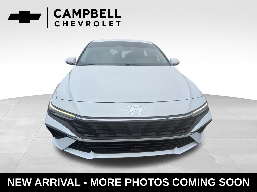 Used 2024 Hyundai Elantra SEL FWD image 8
