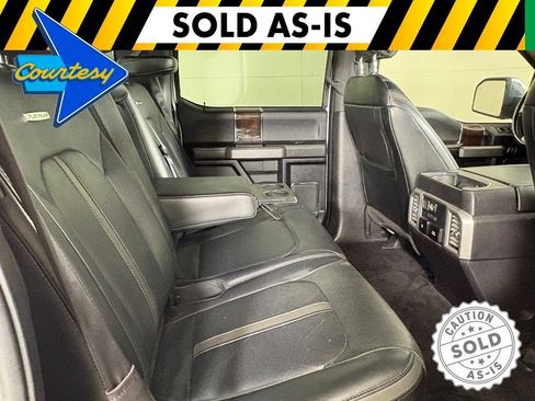 Used 2017 Ford F150 Platinum w/ Equipment Group 701A Luxury RWD image 17