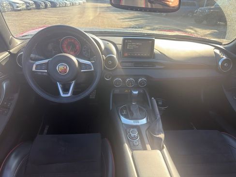 Used 2018 FIAT 124 Spider Abarth w/ Convenience Group image 15