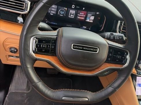 Used 2024 Jeep Grand Wagoneer Series III w/ HD Trailer Tow Package AWD/4WD image 15