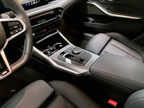 Used 2025 BMW M340i Sedan image 18