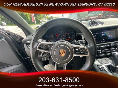 Used 2021 Porsche Macan AWD/4WD image 16