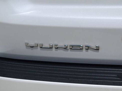 Used 2023 GMC Yukon XL Denali Ultimate AWD/4WD image 14