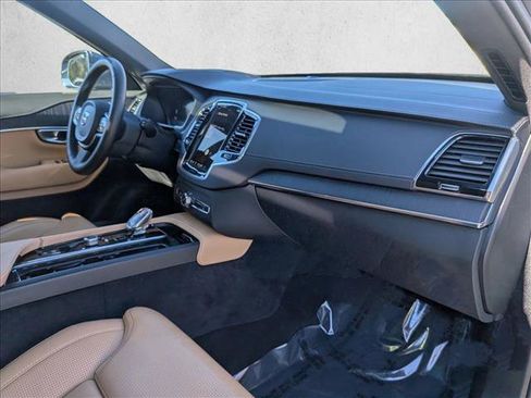 Used 2025 Volvo XC90 T8 Ultra w/ Protection Package Premier image 20
