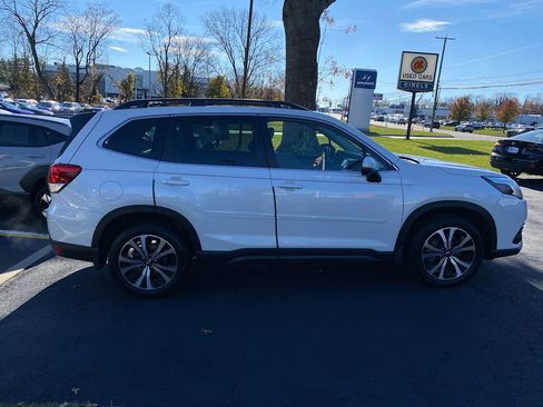 Used 2024 Subaru Forester Limited image 2