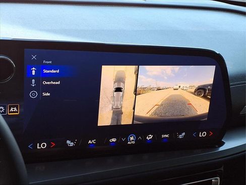 Used 2024 Chevrolet Traverse LS image 28