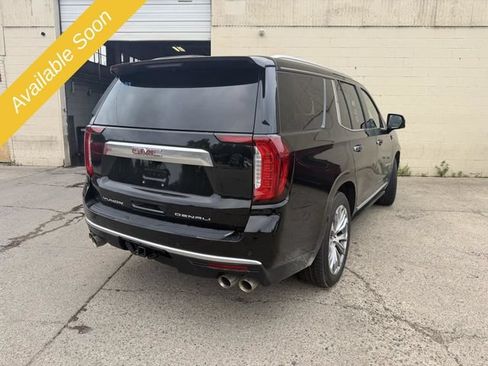 Used 2023 GMC Yukon Denali w/ LPO, Floor Liner Package AWD/4WD image 4