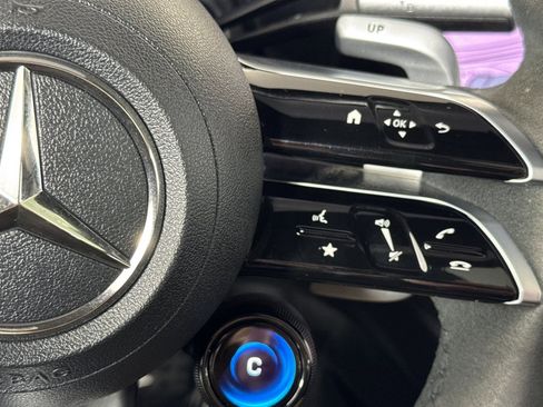 Certified 2022 Mercedes-Benz EQS AMG 4MATIC image 38