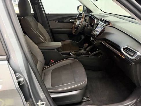 Used 2023 Chevrolet TrailBlazer LT w/ Convenience Package AWD/4WD image 38