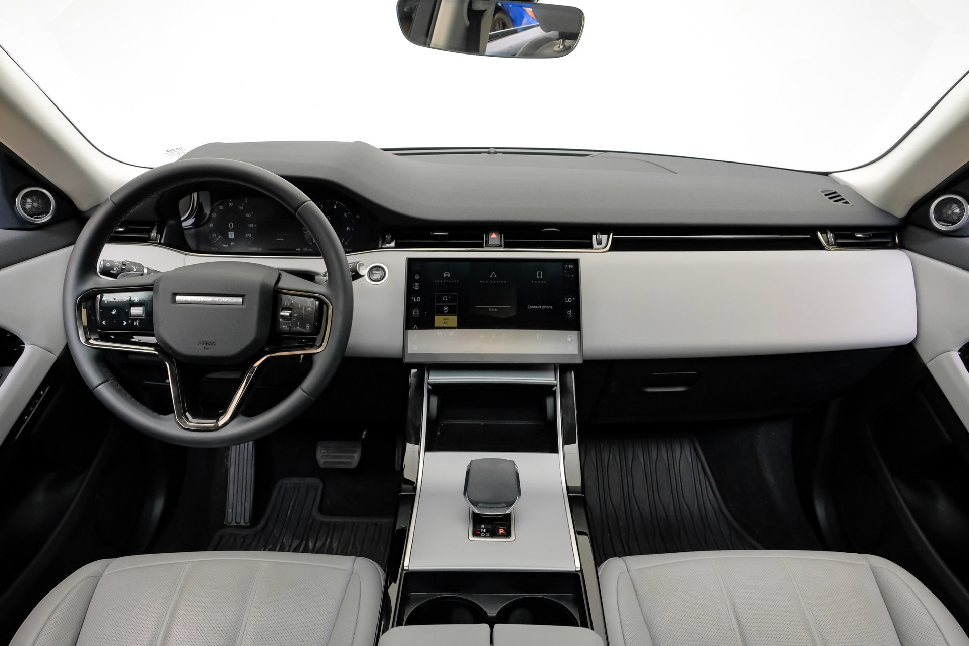 Used 2024 Land Rover Range Rover Evoque S AWD/4WD image 18