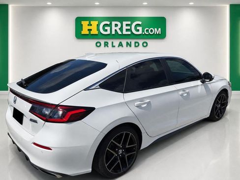 Used 2024 Honda Civic Sport Touring image 2