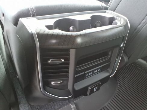 New 2026 RAM 1500 Big Horn AWD/4WD image 16