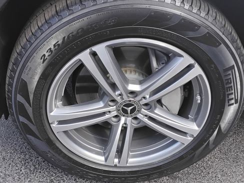 Used 2022 Mercedes-Benz GLC 300 image 11