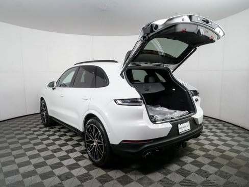 New 2026 Porsche Cayenne AWD/4WD image 35