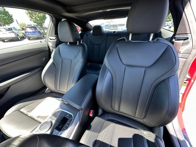 Used 2026 BMW M440i Coupe RWD image 29