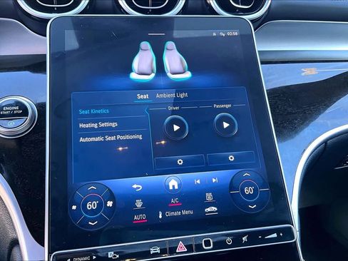 Used 2024 Mercedes-Benz GLC 300 GLC 300 image 33