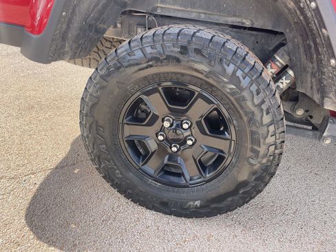 Used 2021 Jeep Gladiator Mojave AWD/4WD image 38
