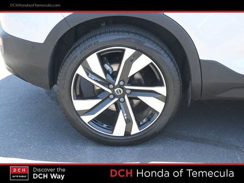 Used 2023 Volvo XC40 B5 Ultimate w/ Protection Package Premier AWD/4WD image 23