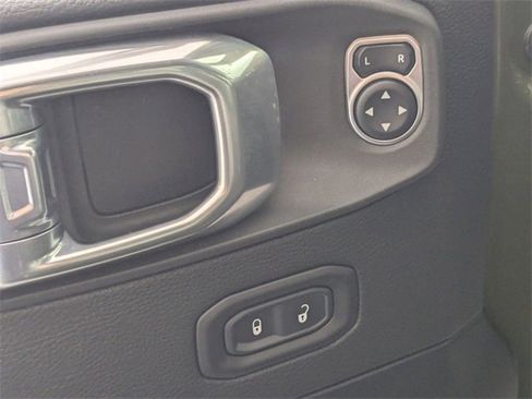 Used 2021 Jeep Wrangler Unlimited Rubicon w/ Dual Top Group image 11