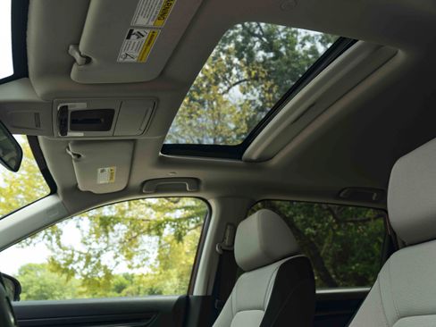 Used 2025 Honda CR-V EX image 34