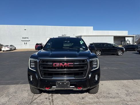 Used 2021 GMC Yukon AT4 w/ AT4 Premium Plus Package image 2