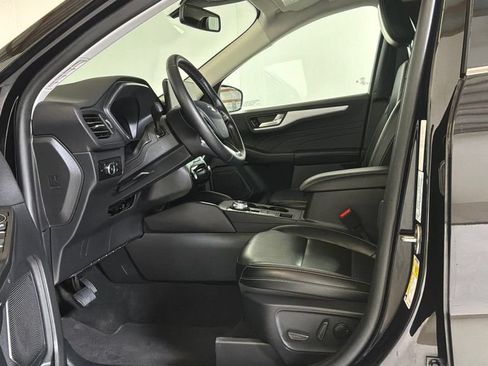 Used 2025 Ford Escape Platinum AWD/4WD image 11